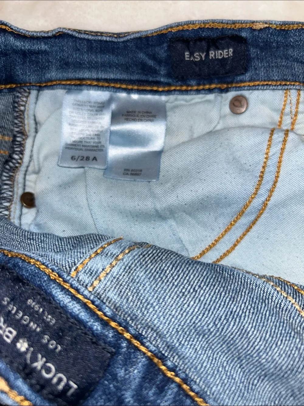 Lucky Brand Women's Easy Rider Mid Wash Blue Straight-Leg Jeans size 6 - Picture 4 of 14